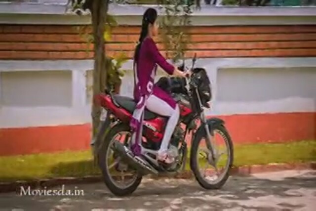 Kadhal Kan Katthuthe (2017) Sample (320x240).mp4