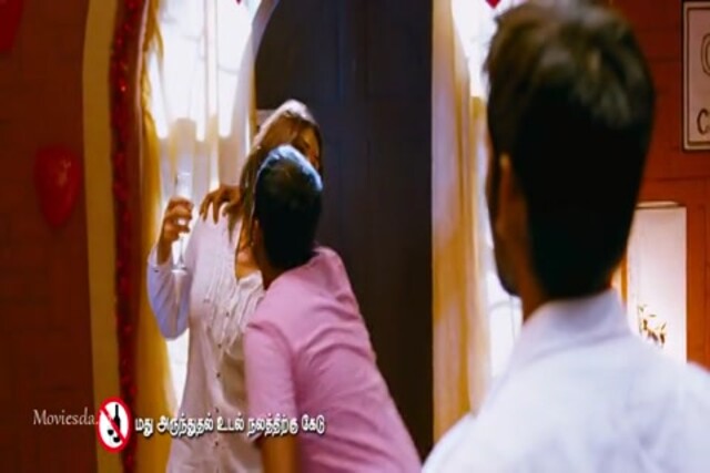 Mayakkam Enna (2011) Sample (640x360).mp4