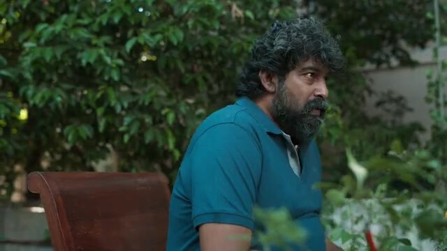 Putham Pudhu Kaalai Vidiyaadhaa S01 Ep03 Mouname Paarvayaai HD Sample.mp4