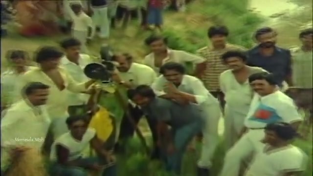 Moviesda.Mobi - Muthal Mariyathai 1985 Original 360p HD.mp4